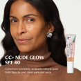 thumbnail image 2 of It Cosmetics CC+ CREAM NUDE GLOW MEDIUM Base de maquillaje con FPS 40, 32 ml, 2 of 10
