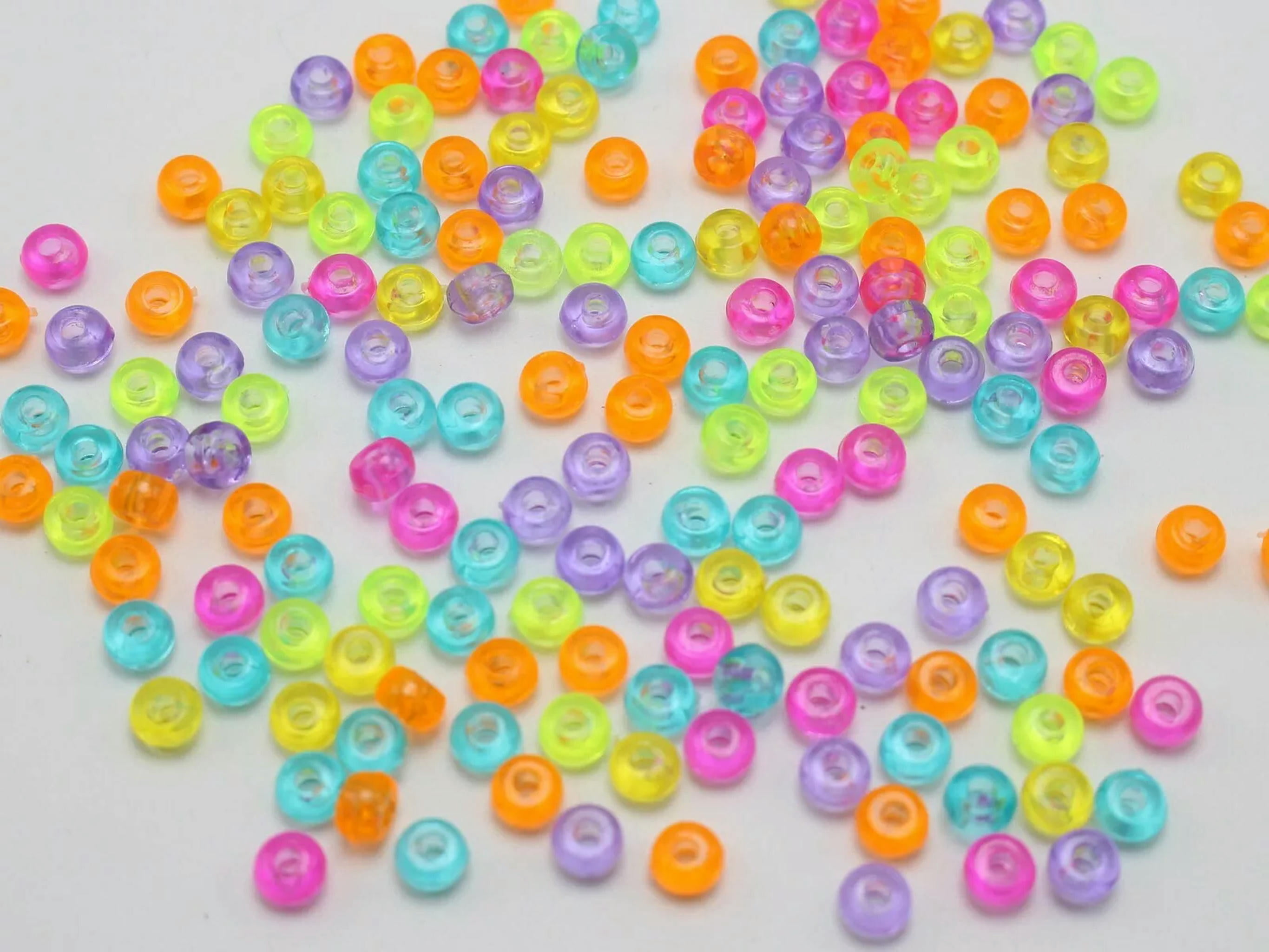 U8MO 5000 Mixed Color Acrylic Tiny Barrel Pony Beads 5X3mm for Kids Kandi Craft