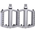 thumbnail image 1 of Pedal de bicicleta LED con visibilidad de 360 ​​grados, rodamiento de ciclismo para bicicleta de carretera (plateado), 2 uds., 1 of 7