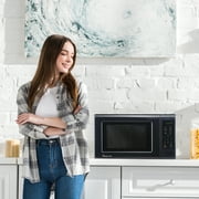 0.7 Cu Ft Countertop 700 Watt Digital Touch