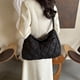 thumbnail image 2 of Bolso Mano Hinchado para Mujer Bolsos Grandes Acolchados NewTrend Gran Capacidad (negro), 2 of 9