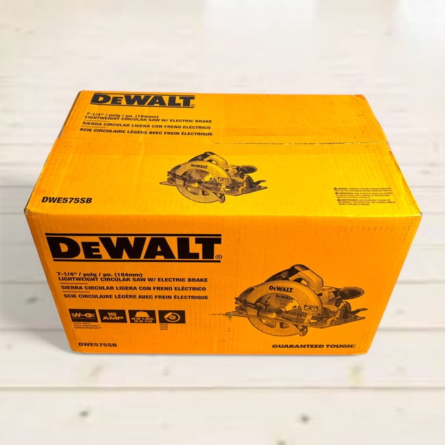 DEWALT 15 Amp 7-1/4 in Lightweight Circular Saw (DWE575SB) – 5,200 RPM, Electric Brake, Aluminum Base, Carrying Bag Included