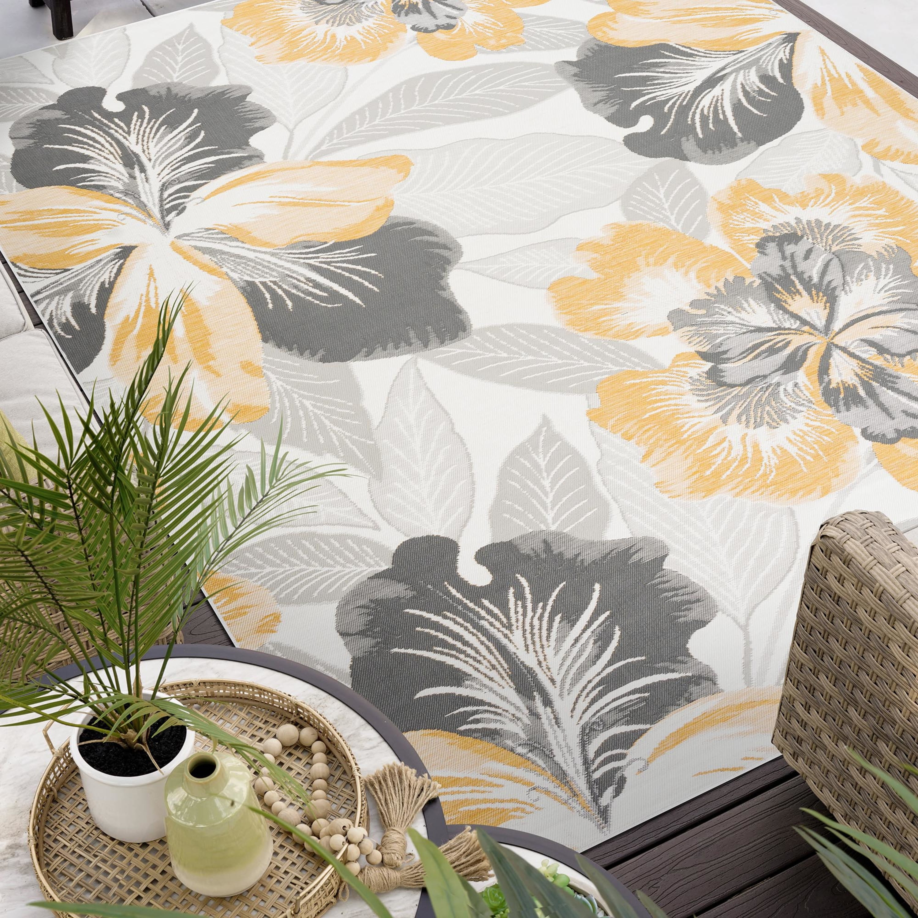Bliss Rugs Floral Indoor Outdoor Rug Reversible Runner Rug for Patio, Hallway, Entryway, Deck, Cream ,2' x 8'