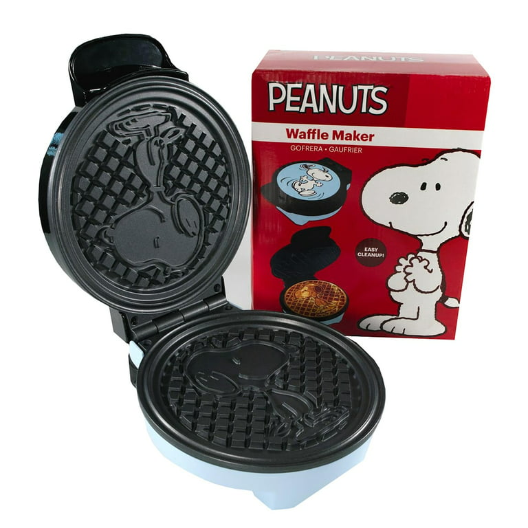  Uncanny Brands Peanuts Snoopy Single Sandwich Maker - Peanuts  Kitchen Appliance: Home & Kitchen