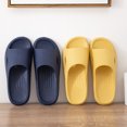 thumbnail image 3 of Zapatillas de casa de verano con suela suave para parejas, sandalias antideslizantes para el baño en casa para hombres y mujeres, 3 of 5