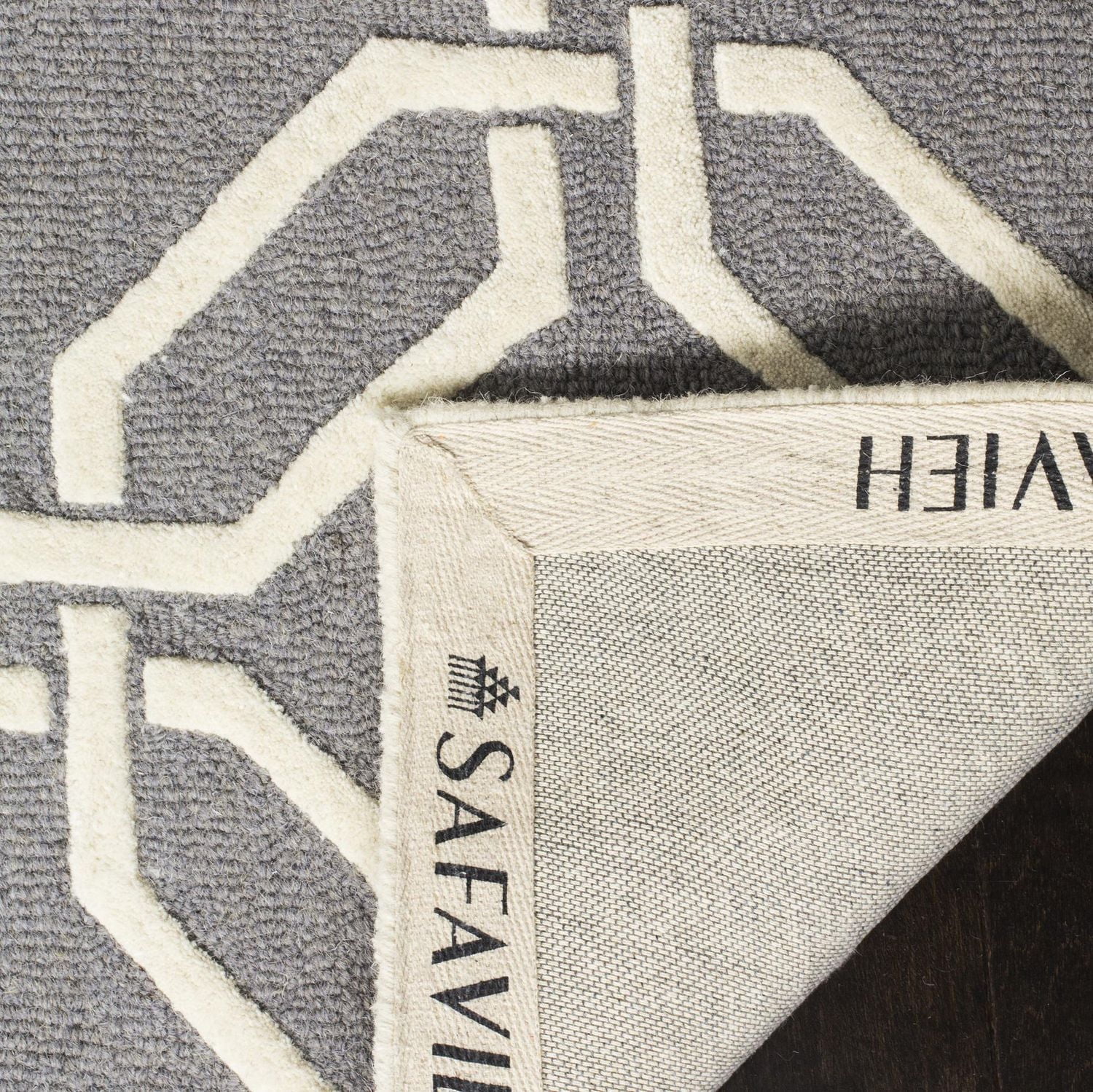 Safavieh Cambridge Kierra Geometric Area Rug