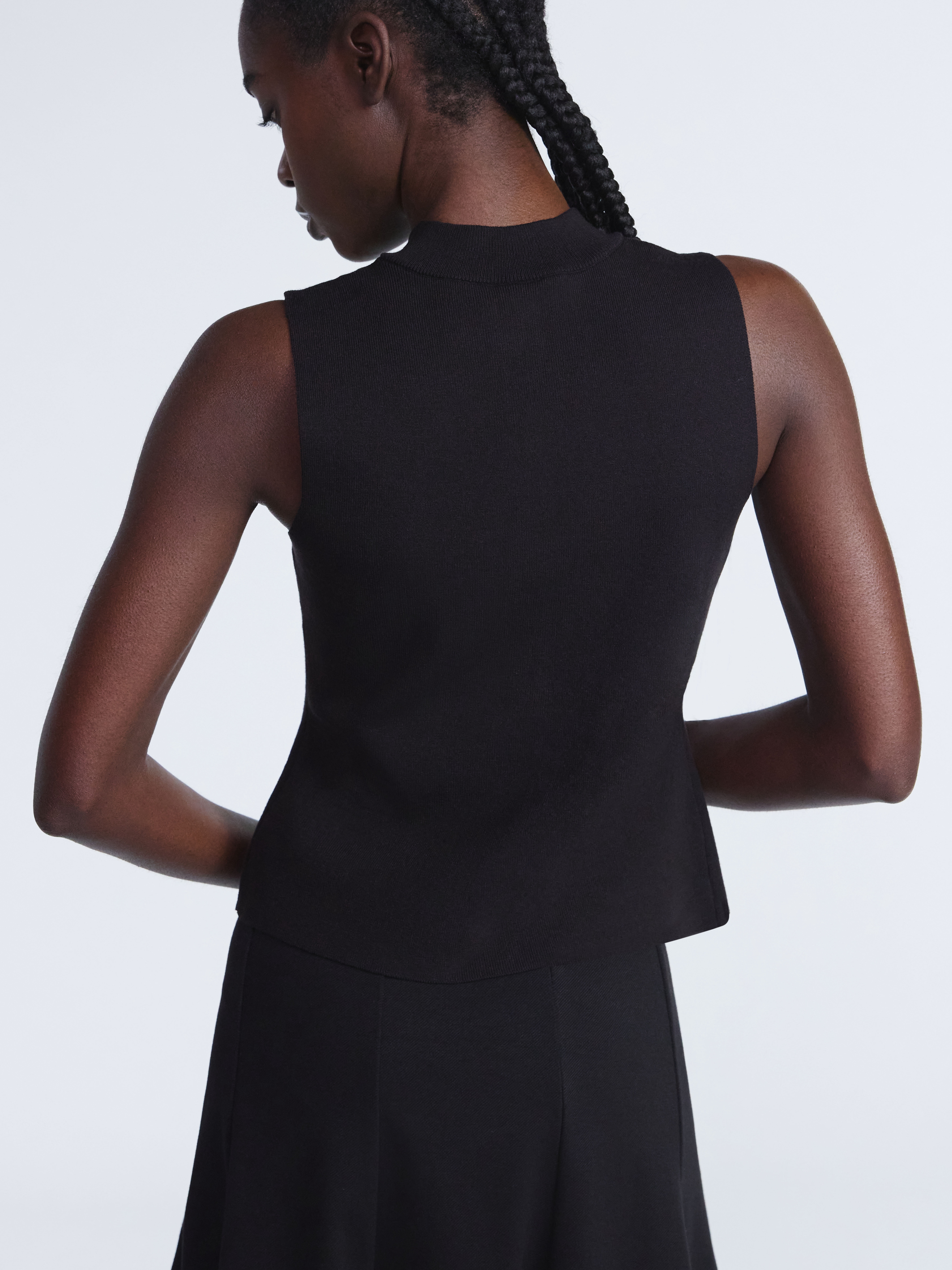 Scoop Women's and Women’s Plus Mockneck Sweater Vest with Gold Tone Buttons, Midweight, Sizes XS-4X