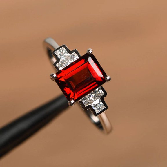 Natural Red Garnet 925 Sterling Silver Ring, Gift for Her, Engagemant Ring, Birthstone Rings for Women, Gift For Her