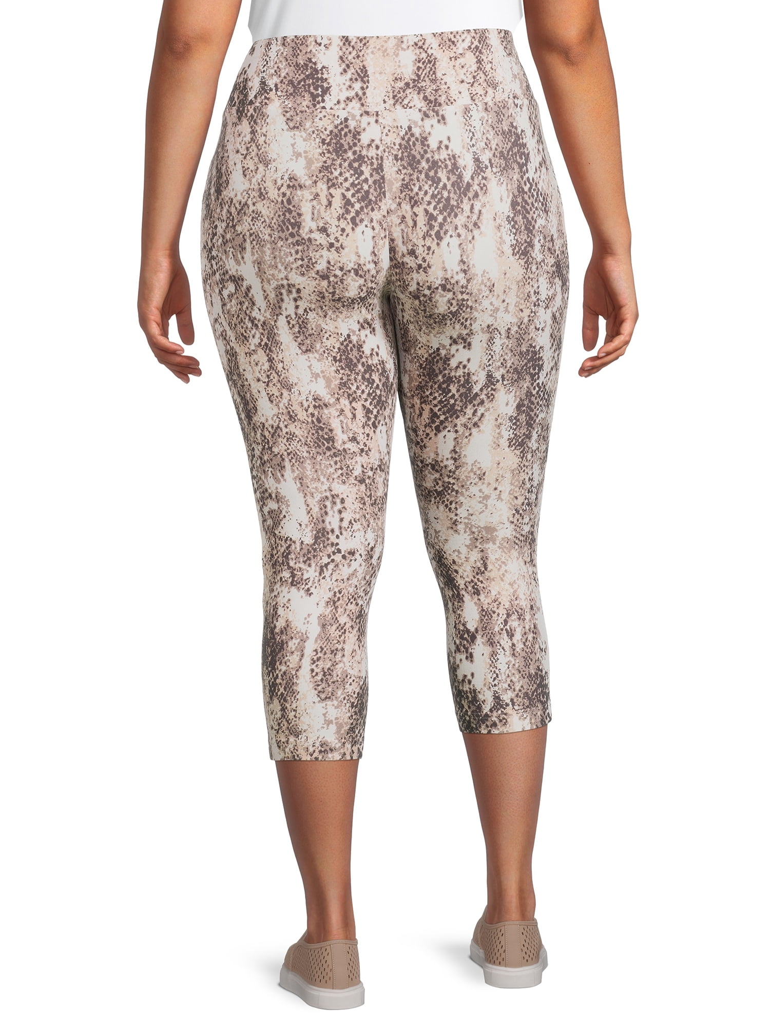 Terra & Sky Women’s Plus Size Printed Capri Leggings, 2-Pack, Regular and Petite