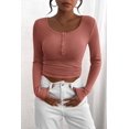 thumbnail image 4 of Camiseta PRETTYGARDEN Henley de manga larga de otoño 2024 para mujer, 4 of 9