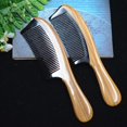 thumbnail image 3 of Peine de sándalo verde boutique de 20CM, peine de cuerno de masaje, peine de pelo de dientes finos, peine de peluquería, 1 ud., 3 of 5