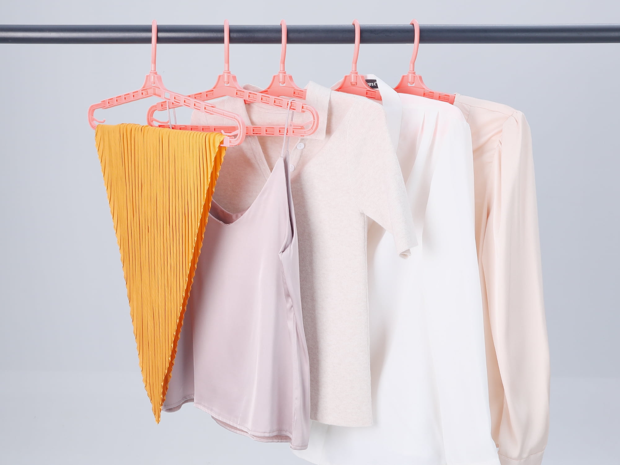REGALWOVEN 10 Pack Extra Large Hangers, Adjustable Shoulder Clothes Hangers, Sturdy Plastic Hangers for Sweaters and Oversized Garments Pink