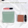 thumbnail image 4 of Bolsa de almacenamiento portátil tipo sobre con cierre automático, bolsa de maquillaje con fragmentos de cuero., 4 of 4