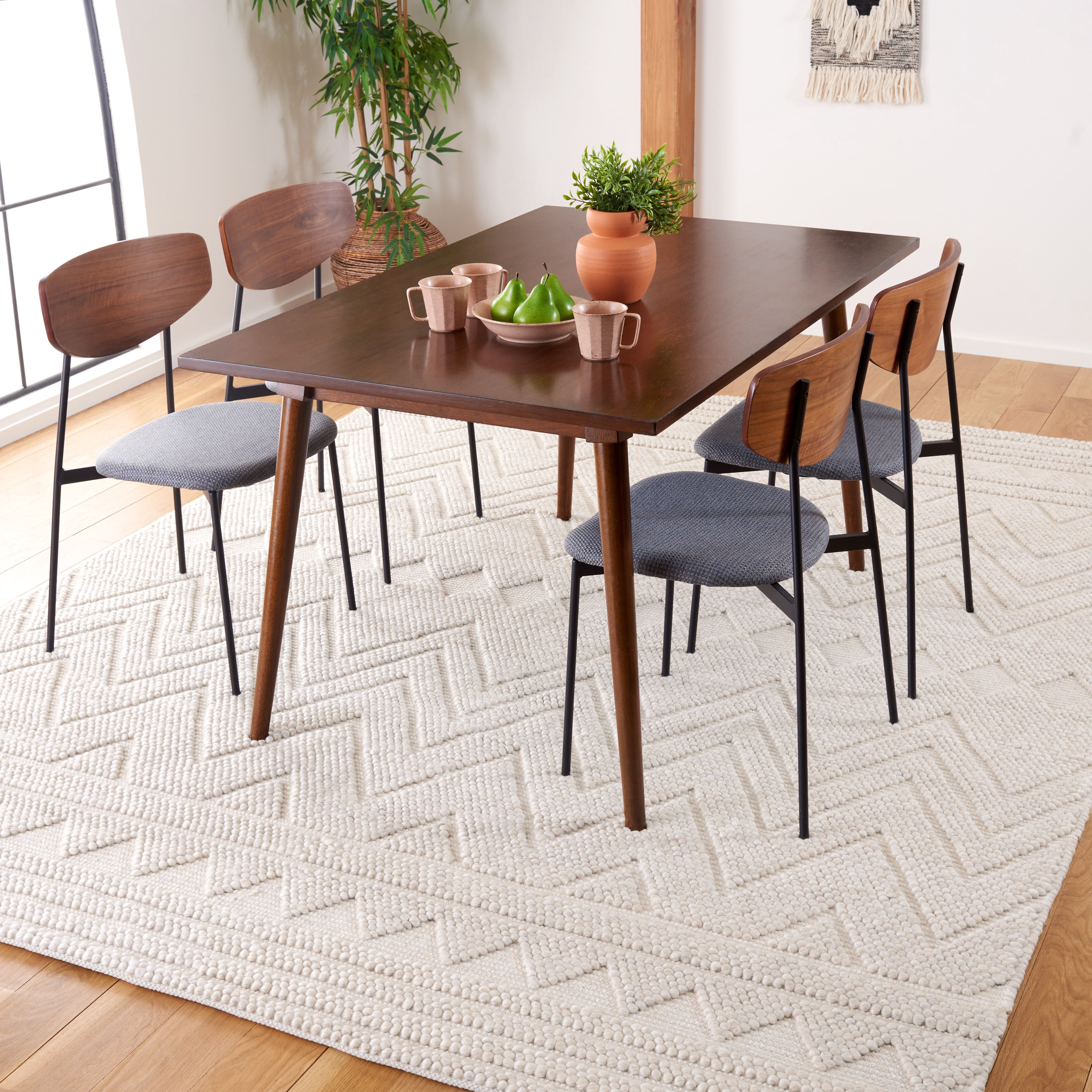 SAFAVIEH Natura Braylon Striped Area Rug, Beige, 8' x 10'