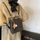 thumbnail image 4 of Mochila de moda retro para mujer, nuevo estilo 2025, mochila pequeña para estudiantes, bolso informal versátil de alta gama para mujer., 4 of 5
