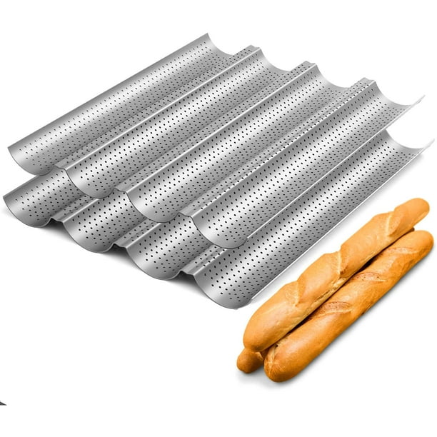 Molde antiadherente perforado para baguette (paquete de 2), de 38 x 33 cm, para hornear pan francés, 4 panes ondulados, para horno, tostador (plateado)