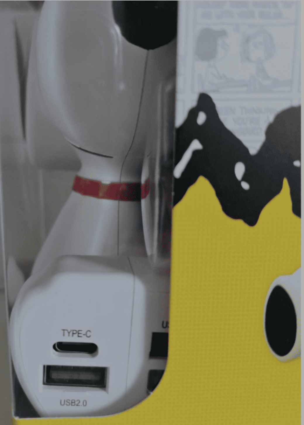 Peanuts Gang Snoopy 4 Port Charging Hub 3 USB A and 1 USB C