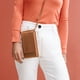 thumbnail image 5 of Cartera Con Tarjetero Portacelular Crossbody Yaya's Cartera Crossbody, 5 of 5