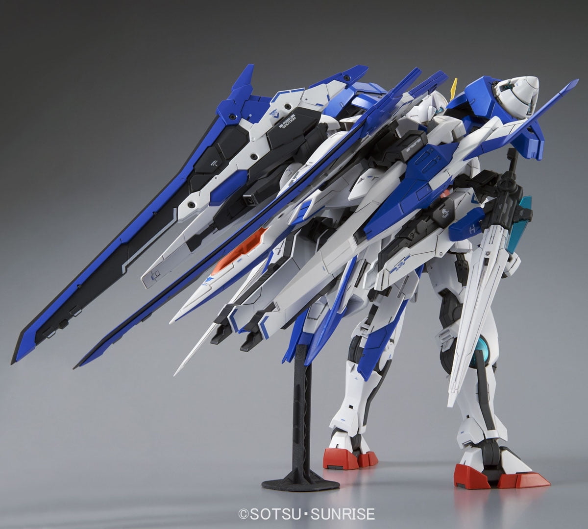 Bandai Ban 1 100 Scale Mobile Suit Gundam Raiser 00v Model Kit Walmart Com