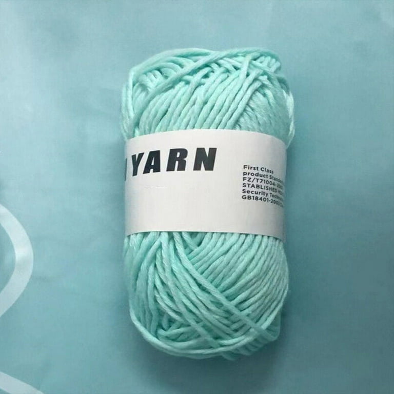 4 Roll 70m Knitting Yarn Glow in The Dark Acrylic Yarn Skein Soft Yarn  Knitting Wool for Knitting, Crocheting, and Crafts, Baby Blankets,  Sweaters, Scarfs, Hats(Blue) 