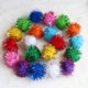thumbnail image 4 of 100 piezas de bolas brillantes de colores surtidos, pompones de oropel de juguete favorito de gato, purpurina de 1,18 pulgadas Adepaton HMYH287, 4 of 8