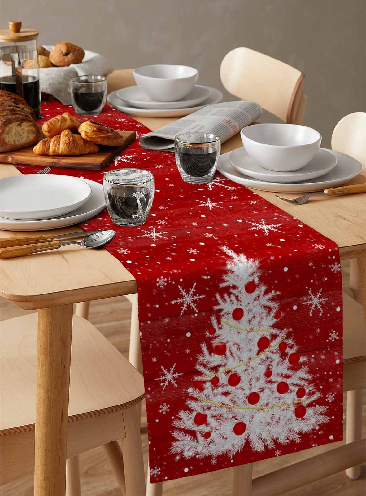 Ldtrchee Red Christmas Tree Table Runner 72 Inches, Vintage Balls Snowflake Xmas Tree Bed Runner Dresser Scarves Tabletop for Indoor Outdoor Parties/Ceremony/Banquet, 16" x 72"