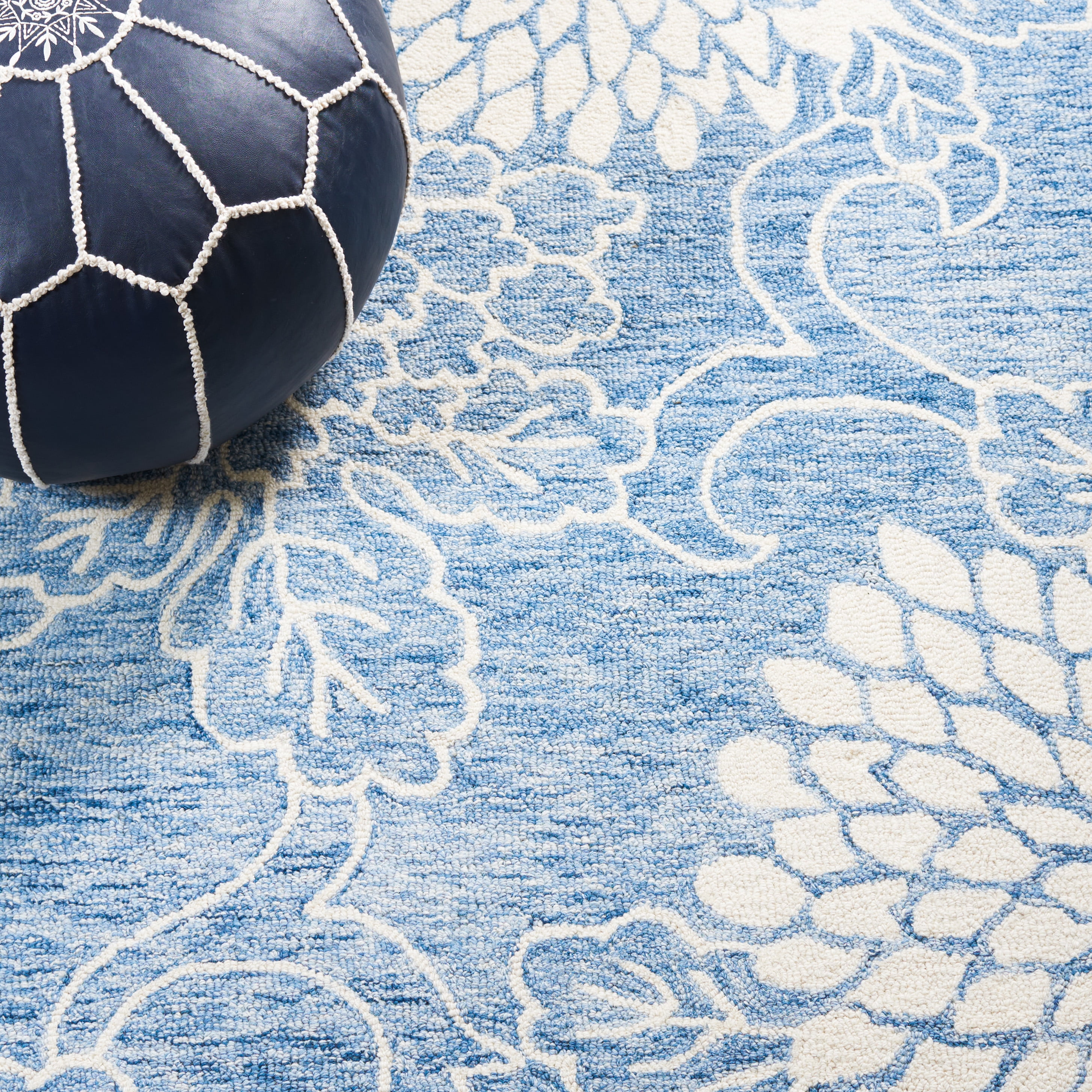 Safavieh Jardin Clara Floral Wool Runner Rug, Blue/Ivory, 2'3" x 9'