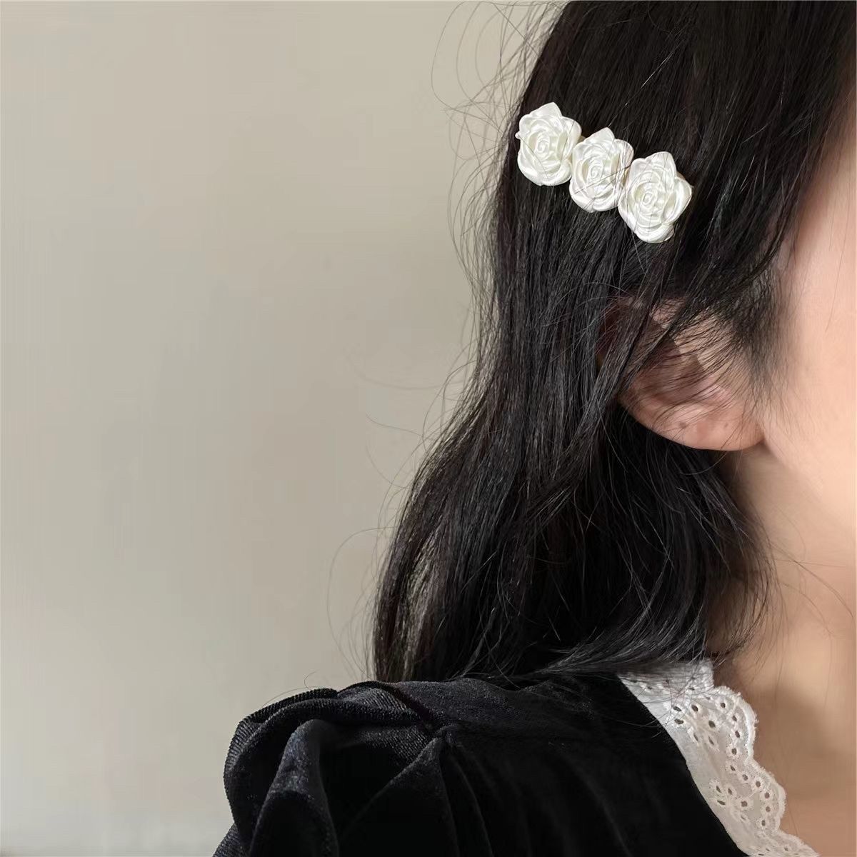EKE Women’s Hair Clip Vintage Retro Back-Wear Elegant Hair Accessory with Fashion Texture