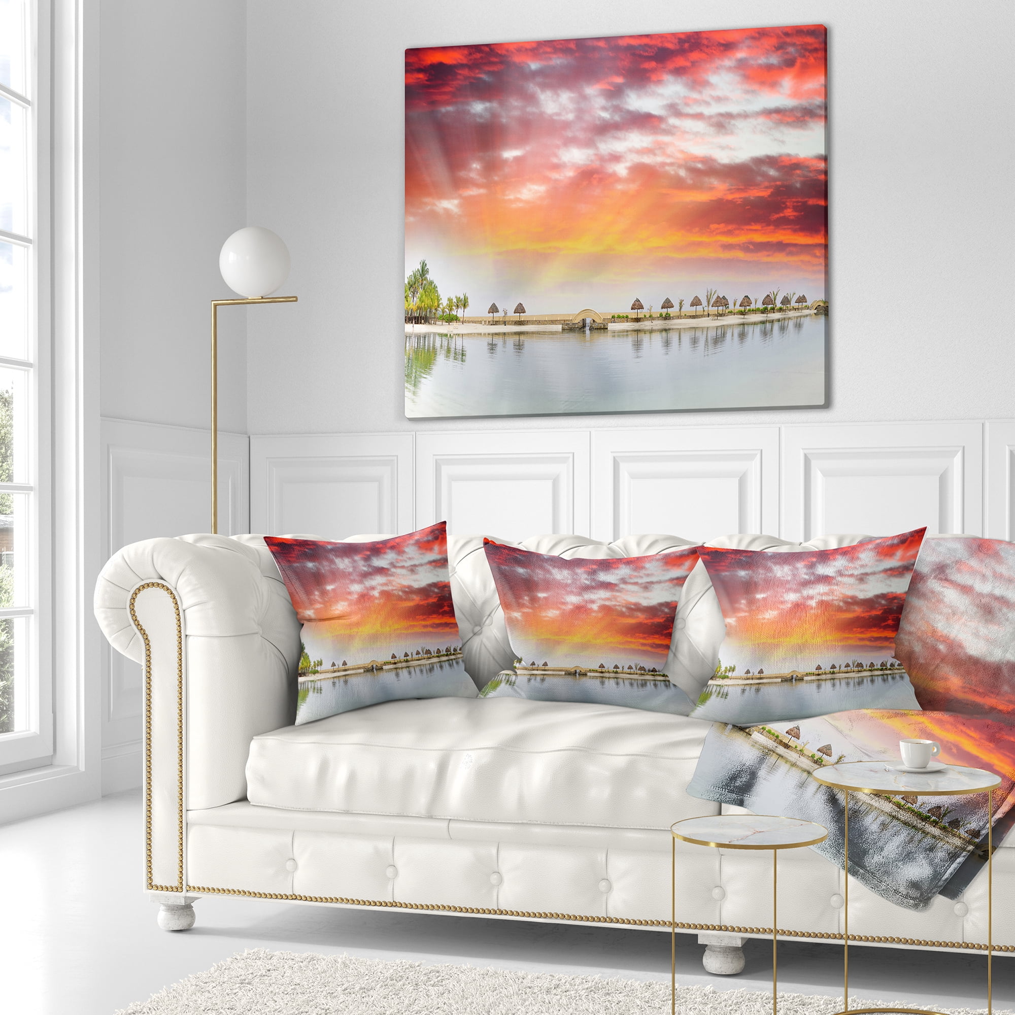 Designart Roatan Beach Sunset Panorama - Seashore Photo Throw Pillow - 18x18