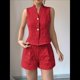 thumbnail image 4 of Conjunto de Dos Piezas de Verano para Mujer: Camiseta Sin Mangas con Botones y Pantalones Cortos de Cintura Alta. Rojo L, 4 of 8