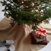 Homeford Natural Burlap Christmas Tree Skirt, 60 Inch, Stitched Edges