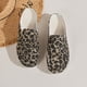 thumbnail image 5 of Minnieouse Zapatos de lona de punta redonda para mujer de 2 piezas con zuecos y pantuflas antideslizantes y resistentes al desgaste para mujer con Calzado Leopardo 37.1, 5 of 6