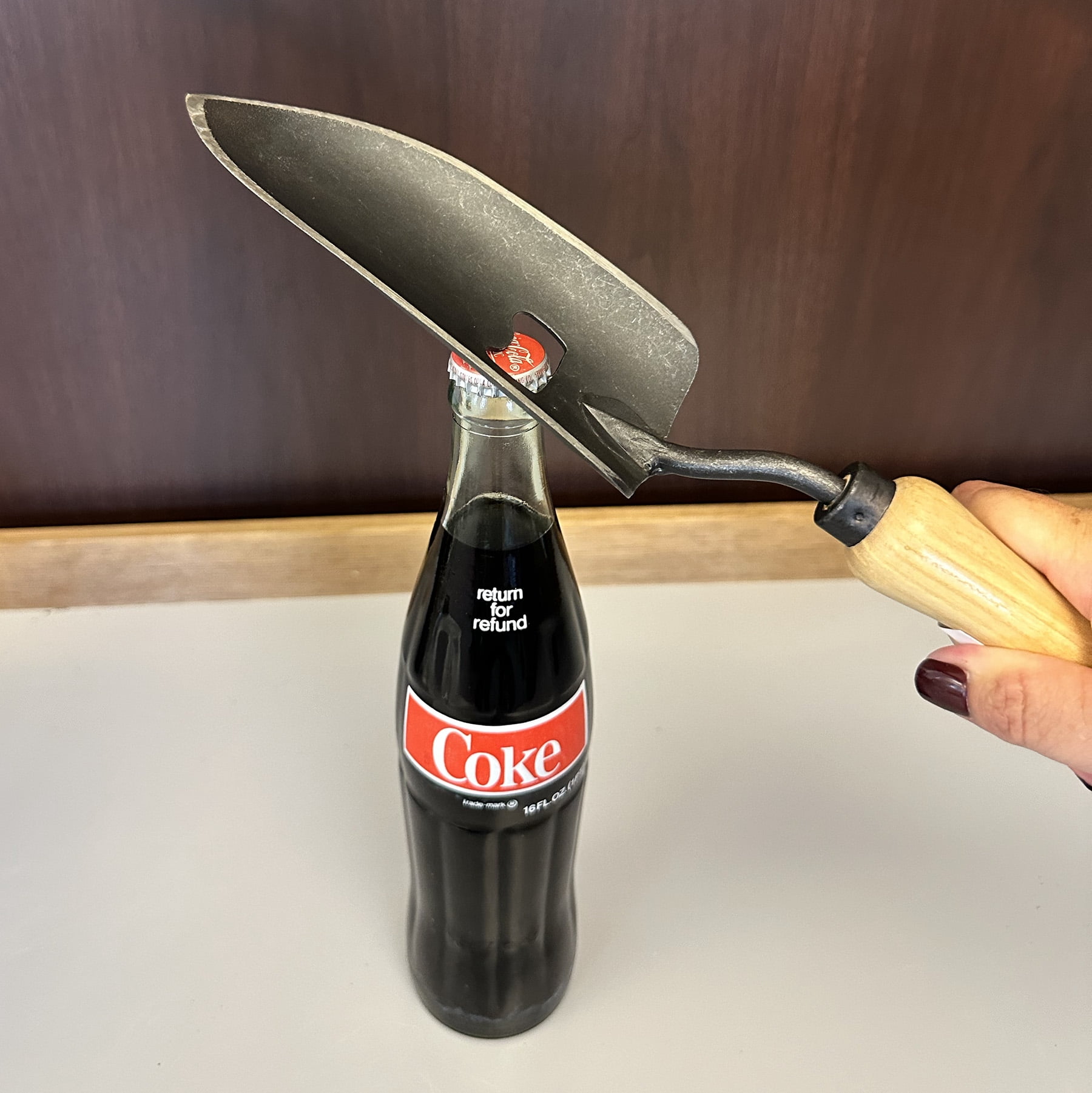 Bottle Opener Trowel – 2-in-1 Gardening Tool for Planting and Enjoying Your Favorite Beverage
