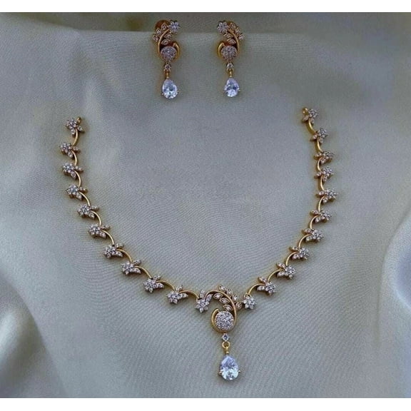 Gold Plated Choker Necklace with Earrings South Indian Bollywood Bridal Jewelry Antique Matte Finish Floral Short Necklace Pakistani CZ Jewelry Set