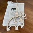 thumbnail image 2 of 2 piezas de adorno de elefante de hermandad y amistad de Navidad con historia y bolsa, adorno colgante, adorno de elefante para tribu de mujeres, decoración de árbol, amigos, 2 of 5