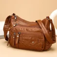 thumbnail image 2 of Bolso bandolera de mujer de cuero suave con múltiples compartimentos y múltiples bolsillos con costura en la parte delantera y trasera de tendencia de moda para las cuatro estaciones, 2 of 5