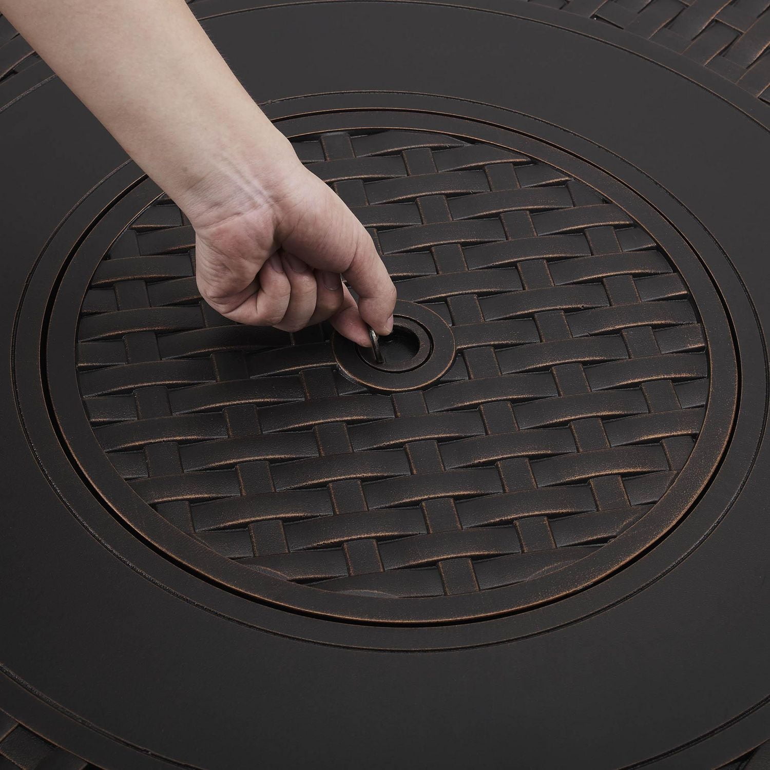 Table/foyer Isaac en aluminium moulé Paramount, rond