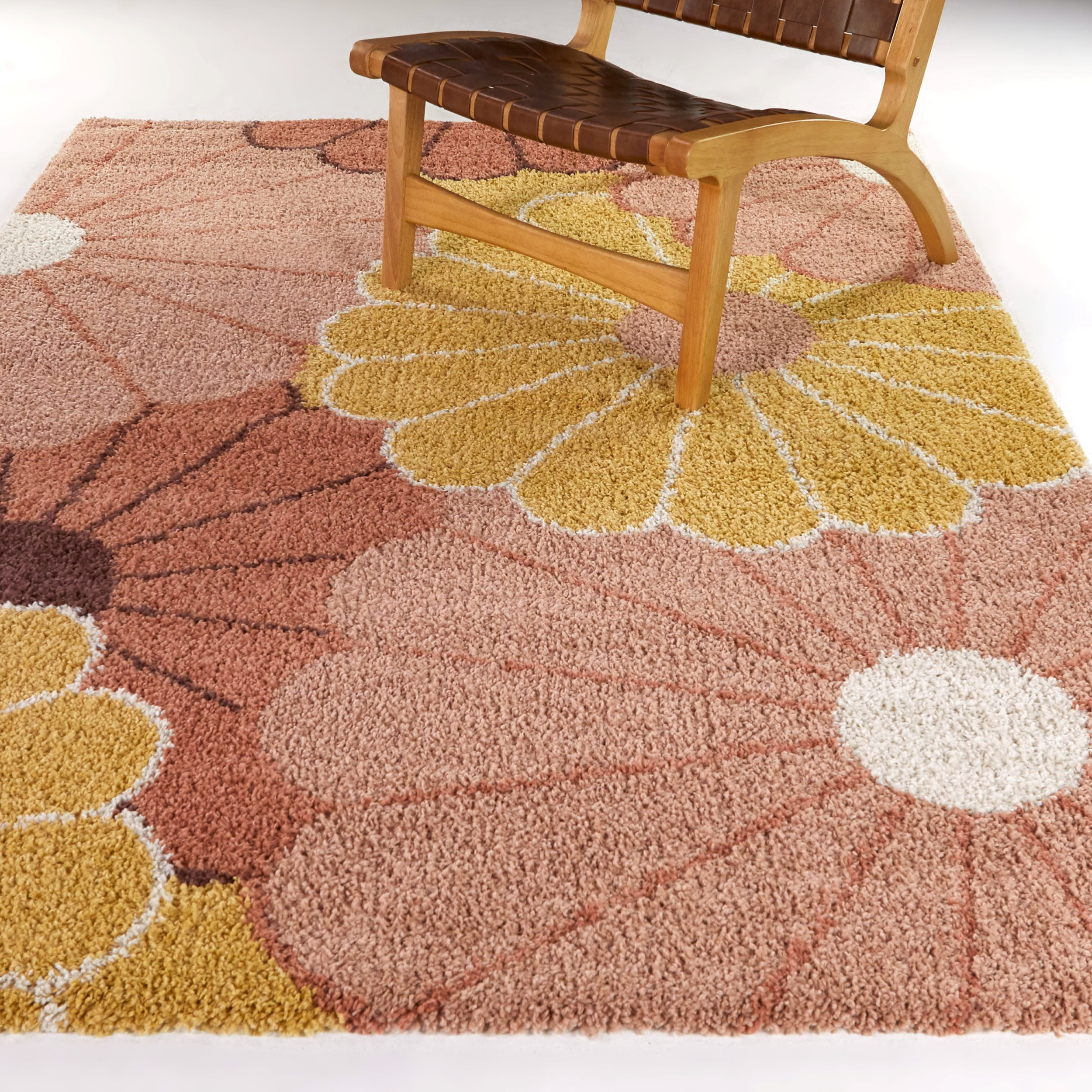 Mainstays Pink Floral Shag Indoor Accent Rug, 4' x 5'5"