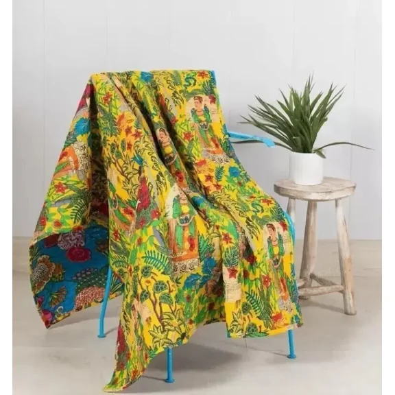 Patchwork Pattern Blanket Silk Throw Kantha Quilt Bohemian Twin Size Throw Blanket Bedspread Bedcover Quilt