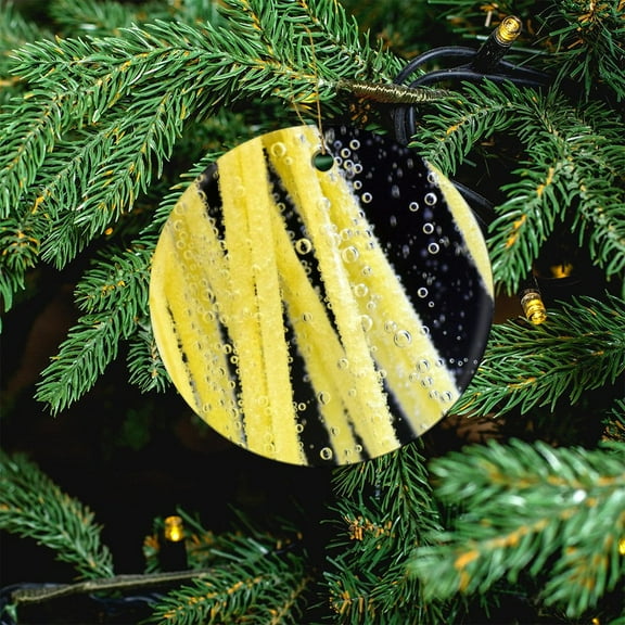 Noodles Ornament Funny Food Ornament Keepsake Xmas Holiday Keepsake Christmas Tree Decoration Merry Xmas for Family & Friends