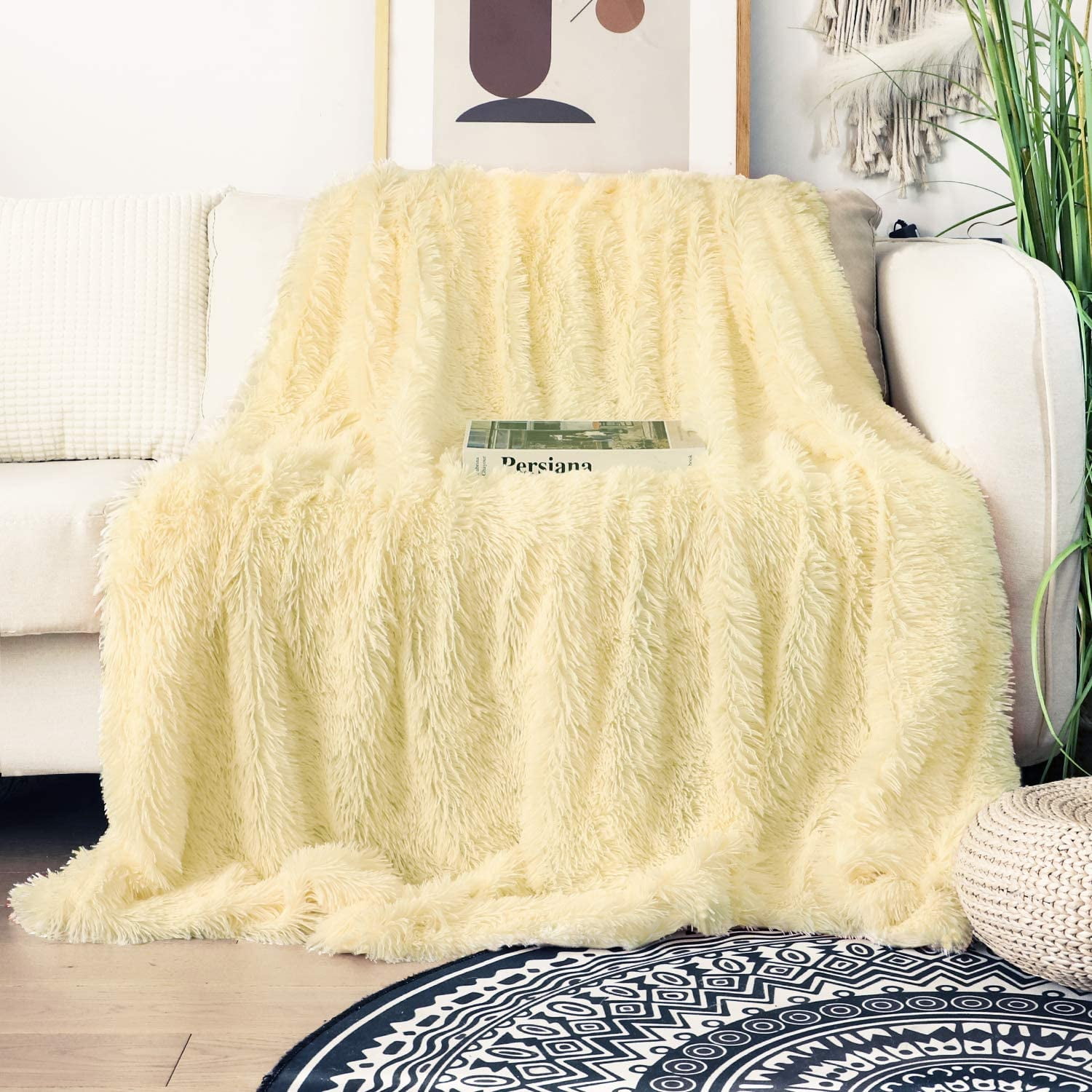 Cute Super Soft Fuzzy Light Weight Luxurious Cozy Warm Microfiber 50 × 60 Inches Decoration Blanket for Couch Sofa Bed Chair Rainbow Throw Blanket