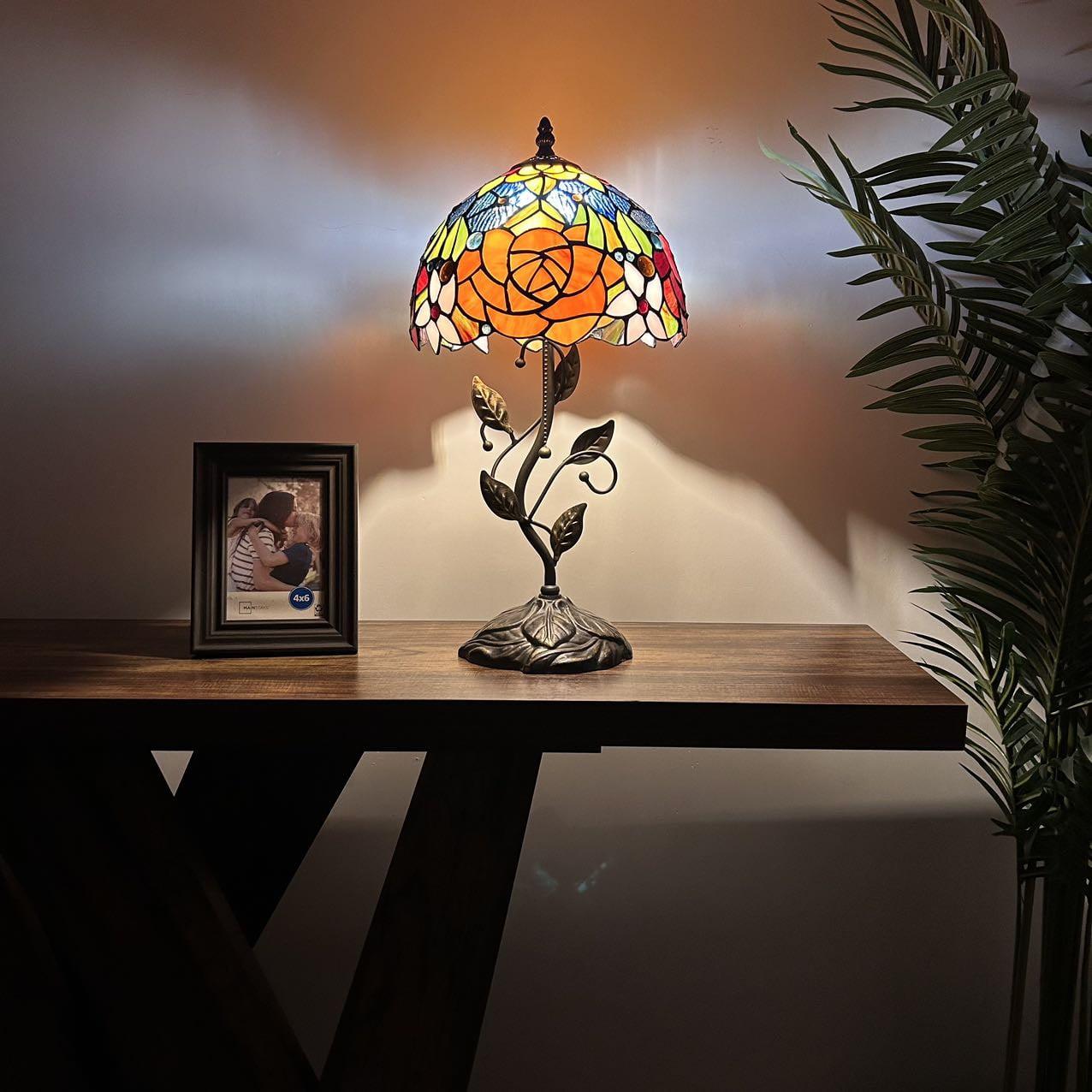 Tiffany Table Lamp Red Orange Blue Stained Glass Rose Flowers LED Bulb Included Iron Metal Leaves Bronze Base for Living Room Dining Room Bedroom Bedside 20"H*10"W