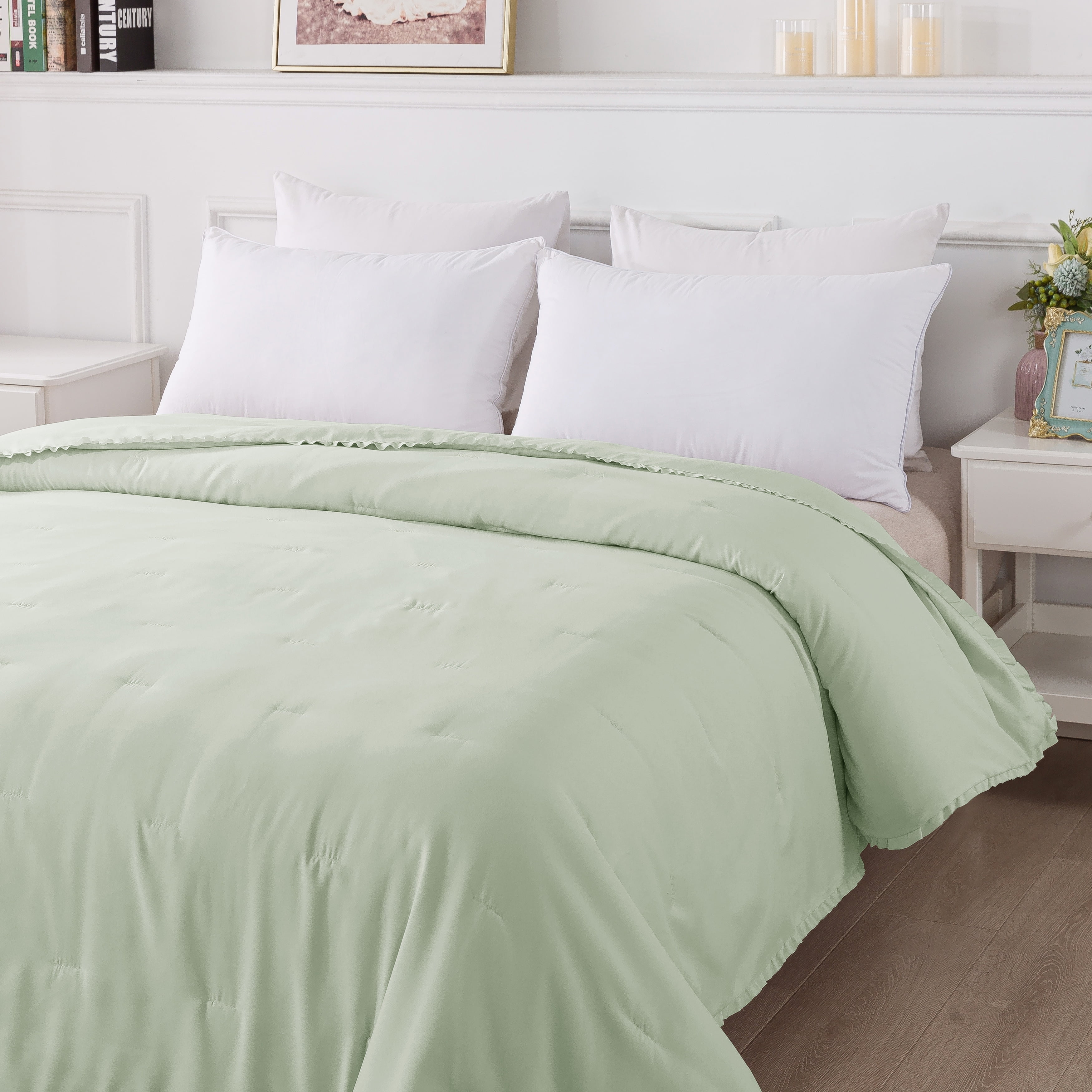 Ruffle Down Alternative Blanket - King - Dewist