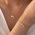 thumbnail image 4 of Collar con colgante de alfabeto inglés Love 26 para mujer, cadena de clavícula de acero inoxidable personalizada y de moda, 4 of 6