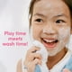 thumbnail image 5 of Set de viaje Evereden Kids Clean & Vegan de 5 piezas para el cuidado de la piel y el cabello, 5 of 7