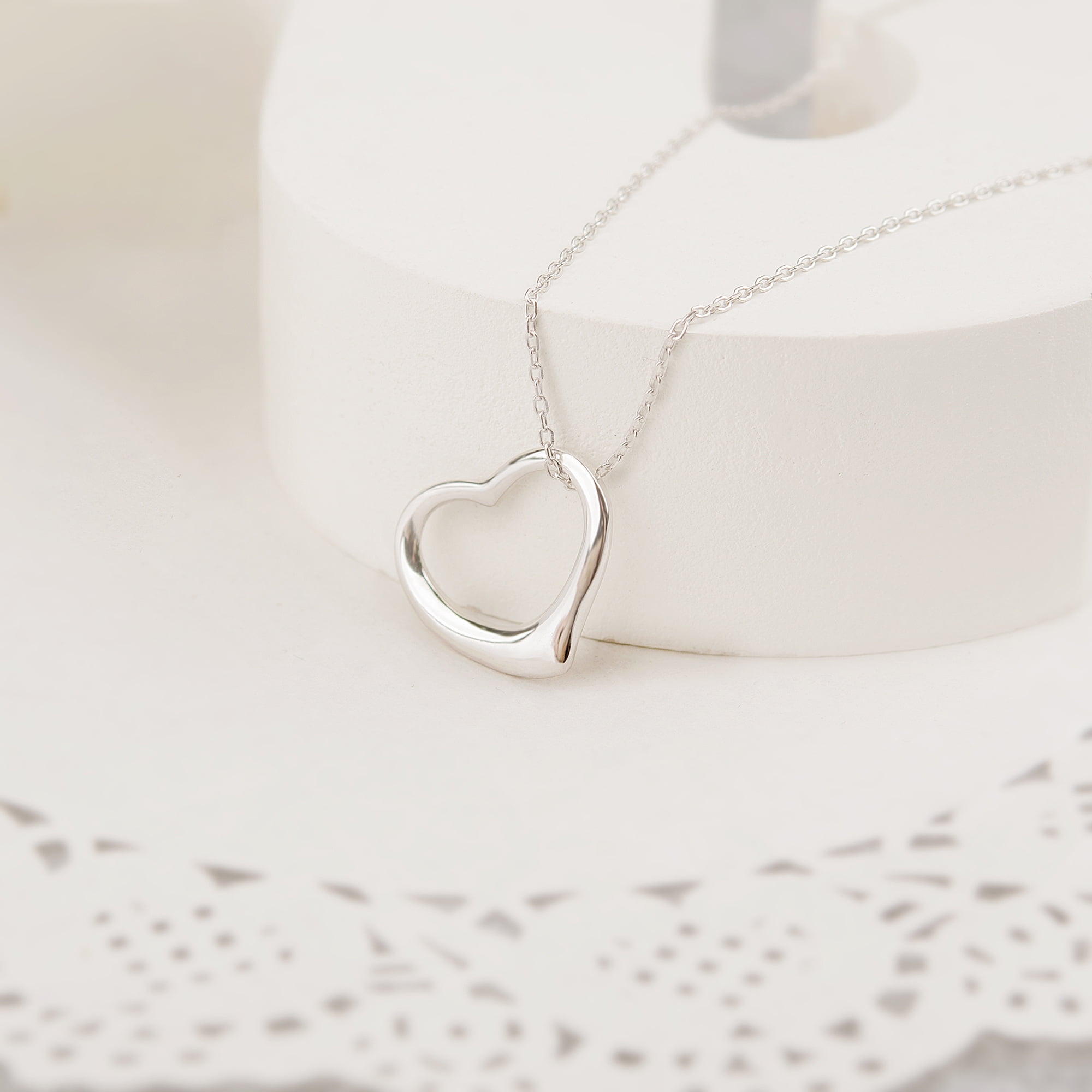 Anavia Intimate Sister Jewelry, 925 Sterling Silver Heart Necklace Gift, Bonus Sister's Birthday Card Gift