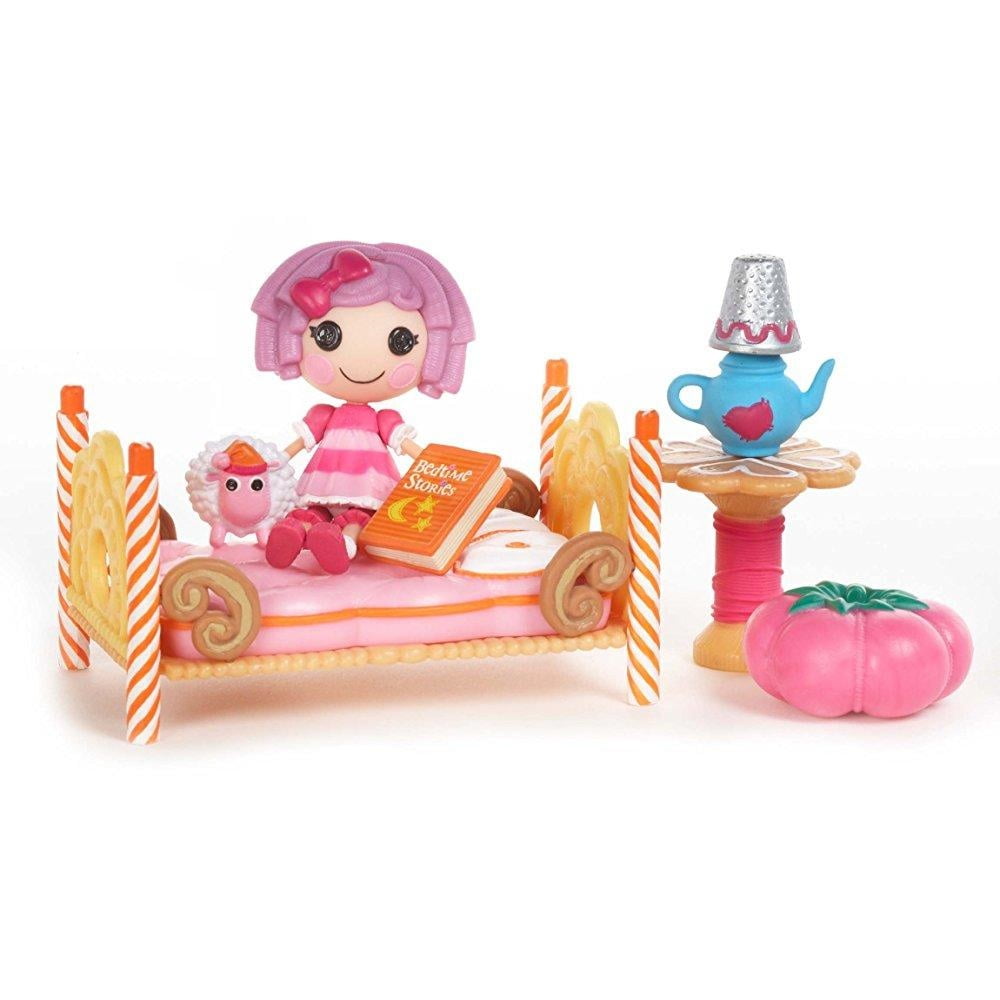 Mini Lalaloopsy Playset Pillow's Sleepover Party