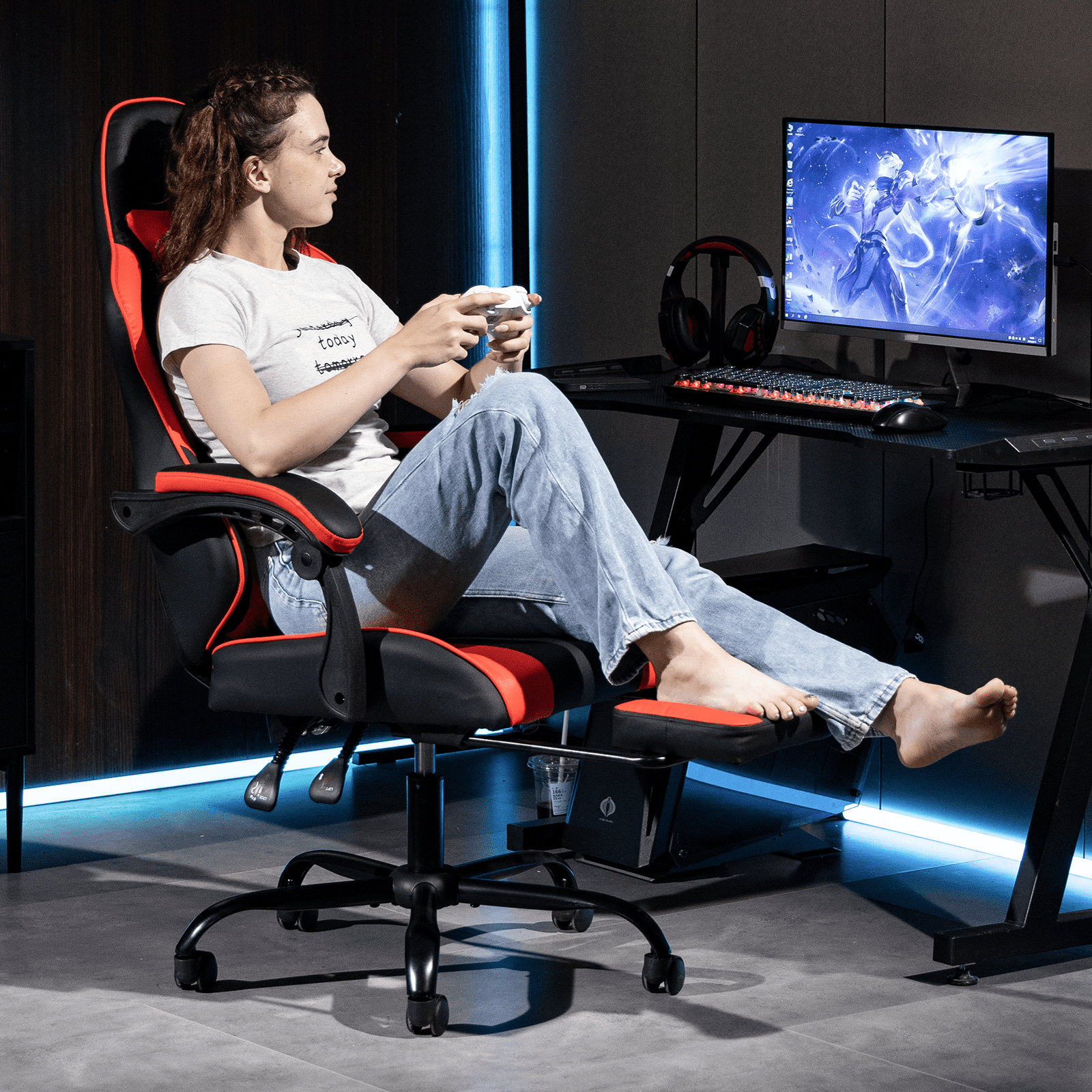 WENTUM Ergonomic Reclining Gaming Chair with Linkage Armrests & Footrest, Racing Office Chair, PU Leather Computer Desk Chair, Red