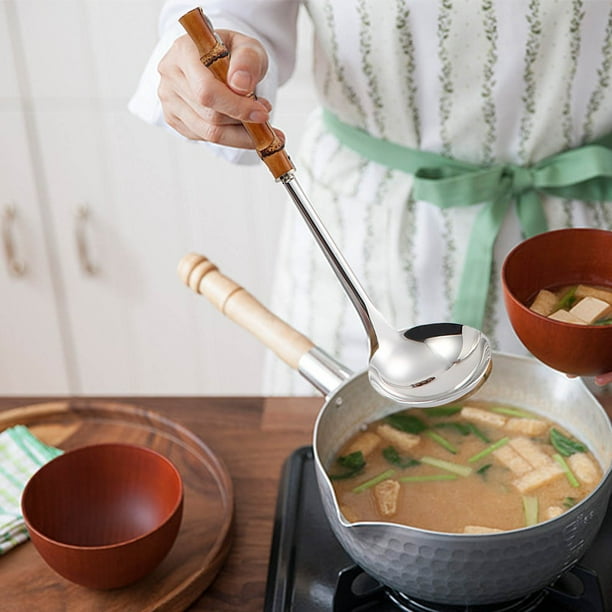 Cucharas de sopa Cuchara ranurada de acero inoxidable con mango Cuchara ranurada Un cucharón