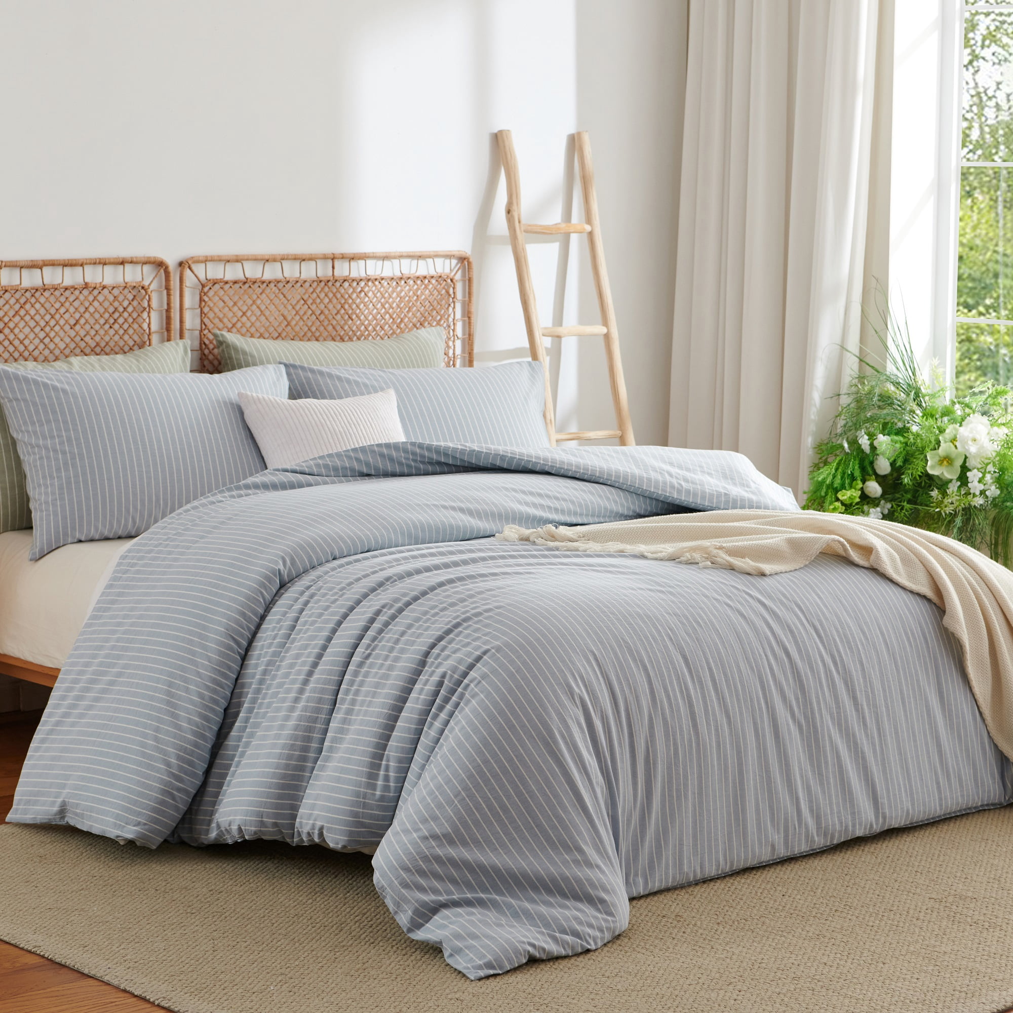 3 Pieces 100% Washed Cotton White Blue Striped Duvet Cover Set Breathable Durable Soft Queen Bedding Set for All Season with Zipper Closure Corner Ties